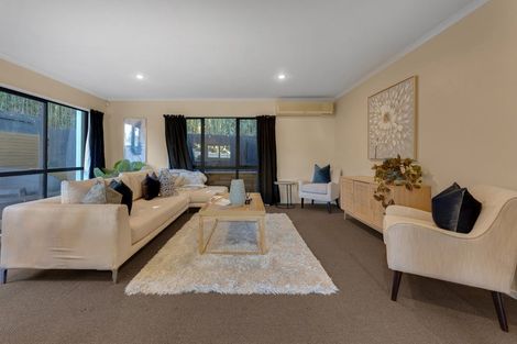 Photo of property in 338a Glengarry Road, Glen Eden, Auckland, 0602