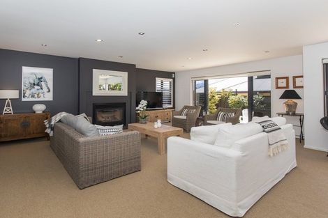 Photo of property in 44 Meadowstone Drive, Wanaka, 9305