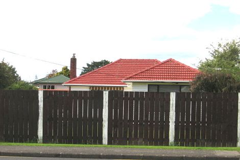 Photo of property in 721 Te Atatu Road, Te Atatu Peninsula, Auckland, 0610
