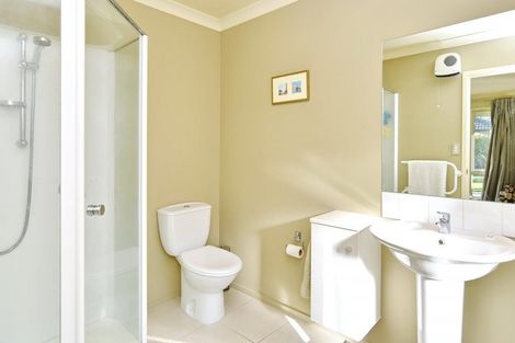 Photo of property in 8 Ross Place, Northwood, Christchurch, 8051