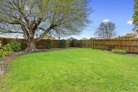 Photo of property in 93 Mcleod Road, Te Atatu South, Auckland, 0610
