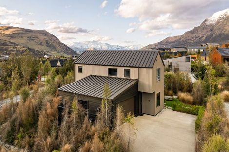Photo of property in 1 Appin Court, Jacks Point, Queenstown, 9371