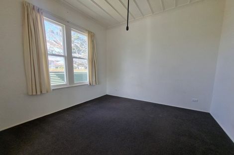 Photo of property in 90 Hinau Street, Castlecliff, Whanganui, 4501