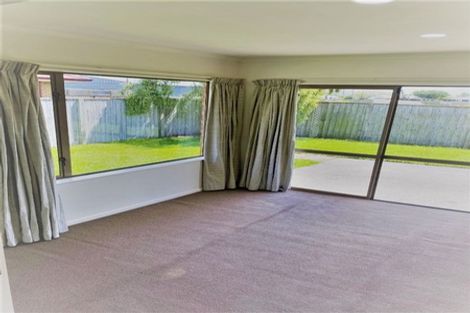 Photo of property in 5 Blythfield Place, Taradale, Napier, 4112