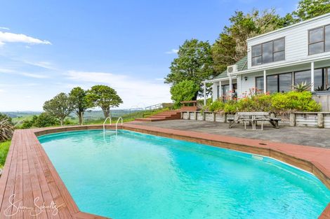 Photo of property in 338 Wairere Road, Waitakere, Henderson, 0782