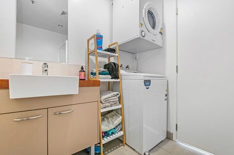 Photo of property in Royal Court Apartments, 1193unit Hinemoa Street, Rotorua, 3010