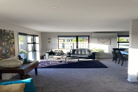 Photo of property in 1 Gladys Place, Levin, 5510