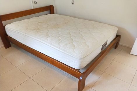 Photo of property in 15a Glen Vista Place, Bayview, Auckland, 0629