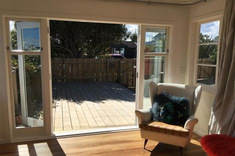 Photo of property in 124a Seaview Road, Paraparaumu Beach, Paraparaumu, 5032