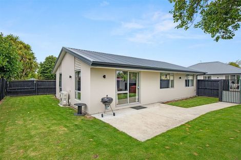 Photo of property in 6a Cargill Place, Richmond, Christchurch, 8013
