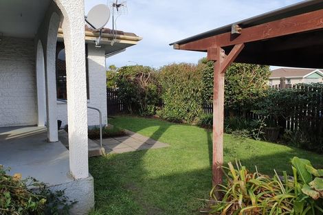 Photo of property in 12 Camrose Place, Ilam, Christchurch, 8041