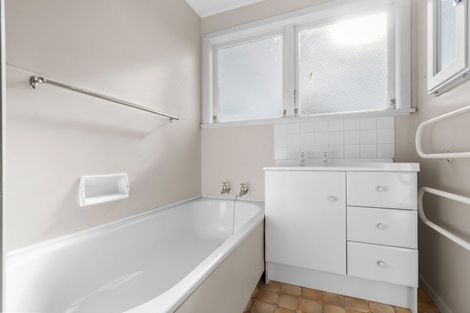 Photo of property in 4 Mabson Terrace, Masterton, 5810