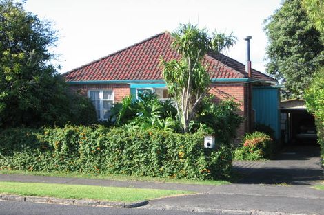 Photo of property in 38 Gardner Avenue, New Lynn, Auckland, 0600