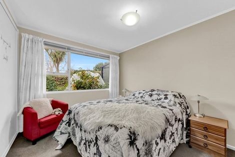 Photo of property in 2/122 Cavendish Road, Casebrook, Christchurch, 8051