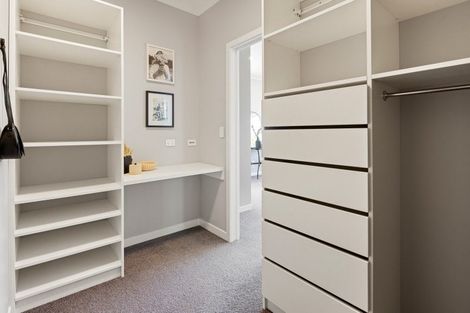 Photo of property in 82 Grey Street, Cambridge, 3434