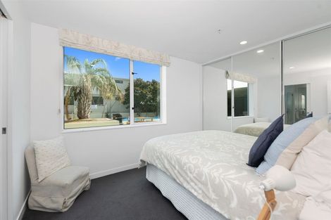 Photo of property in 2/12 Maunganui Road, Mount Maunganui, 3116