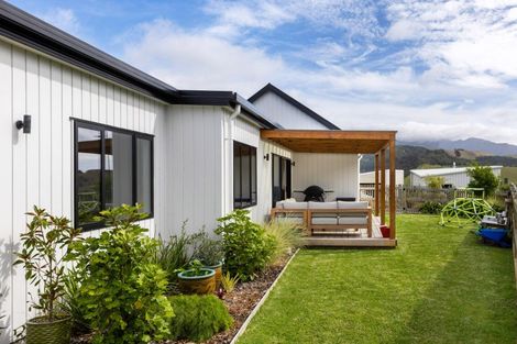 Photo of property in 101 Rangitahi Road, Raglan, 3225