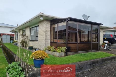 Photo of property in 2/2 Broadway, Waitara, 4320
