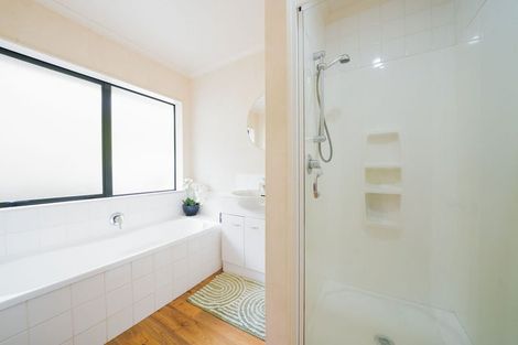 Photo of property in 45 Mountain View Road, Hikurangi, 0114
