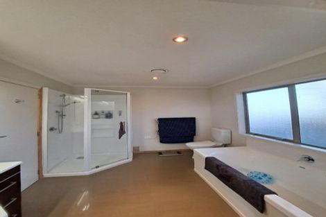Photo of property in The Strand, 1/16 Ronald Street, Strandon, New Plymouth, 4312