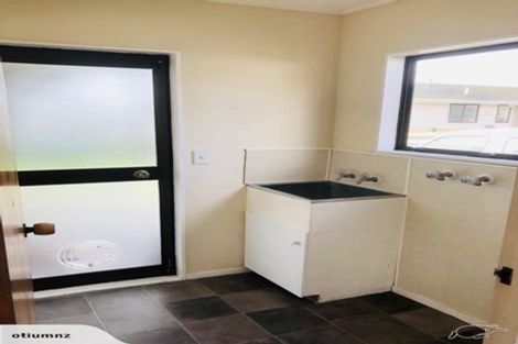 Photo of property in 4b Peter Hall Drive, Kelvin Grove, Palmerston North, 4414