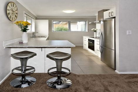 Photo of property in 181 Waimumu Road, Massey, Auckland, 0614