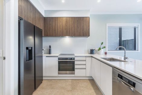 Photo of property in 6 Sacred Kingfisher Road, Hobsonville, Auckland, 0616