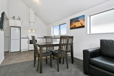 Photo of property in 7u2 Snead Place, Hamilton East, Hamilton, 3216