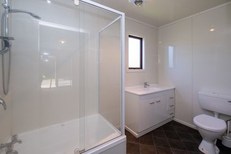 Photo of property in 24 Montjoy Street, Stratford, 4332