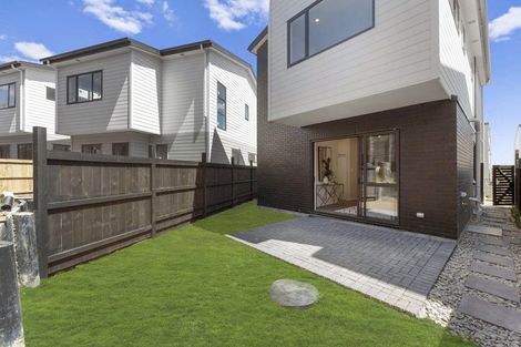 Photo of property in 11 Greenbrier Street, Westgate, 0814