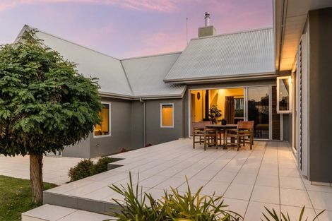 Photo of property in 50 Rochfort Road, Havelock North, 4130