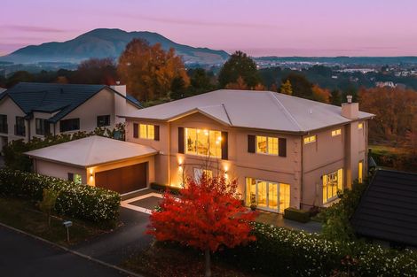 Photo of property in 18 Chateau Crescent, Rangatira Park, Taupo, 3330