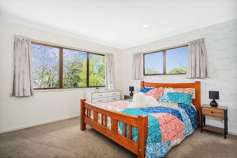 Photo of property in 2 Hamilton Crescent, Whitianga, 3510