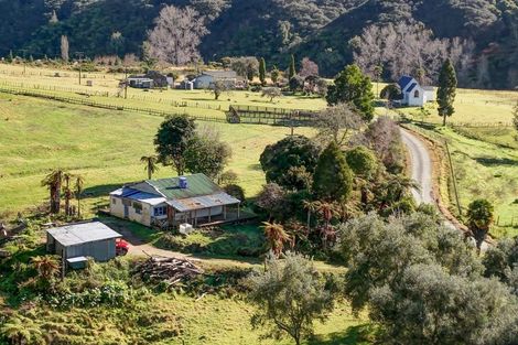 Photo of property in 217 Taumatatahi Road, Ngamatapouri, Wanganui, 4588