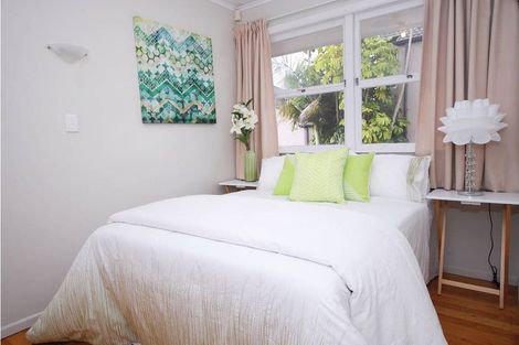 Photo of property in 1/2 Saltburn Road, Milford, Auckland, 0620