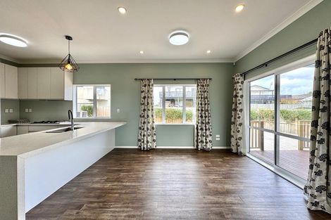 Photo of property in 152 Hill Road, The Gardens, Auckland, 2105