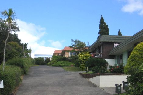 Photo of property in 2/25 Aotearoa Terrace, Murrays Bay, Auckland, 0630