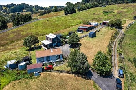 Photo of property in 380 Kaipara Coast Highway, Helensville, Kaukapakapa, 0871