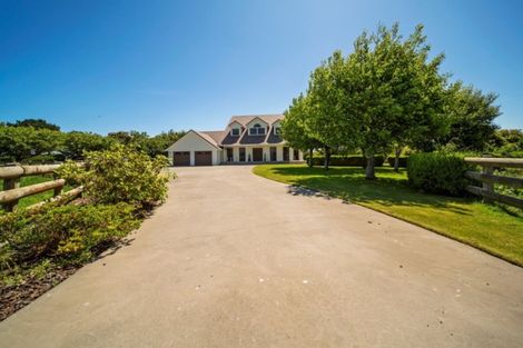 Photo of property in 335 Waihi Road, Hawera, 4673