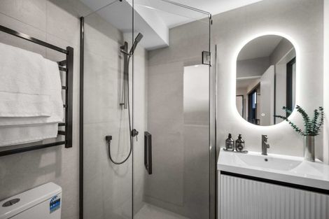 Photo of property in 13c Dominion Street, Takapuna, Auckland, 0622