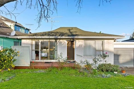 Photo of property in 1/5 Merriefield Avenue, Forrest Hill, Auckland, 0620