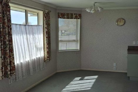 Photo of property in 120 Newcastle Street, Windsor, Invercargill, 9810