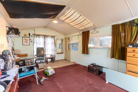 Photo of property in 21 Atkinson Street, Woodville, 4920