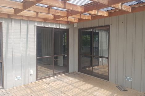 Photo of property in 53 West Harbour Drive, West Harbour, Auckland, 0618