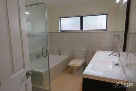 Photo of property in 8 Sailfish Drive, West Harbour, Auckland, 0618