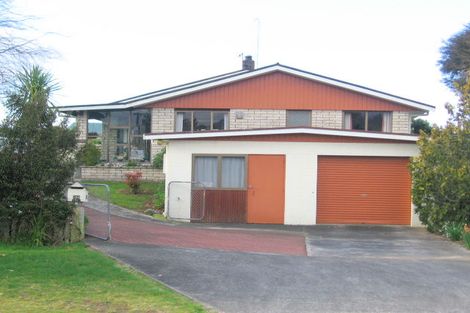 Photo of property in 504 Linton Crescent, Whangamata, 3620