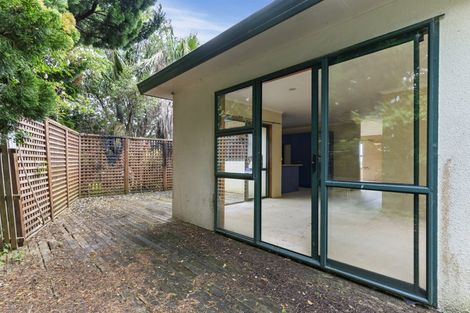 Photo of property in 10 Egret Court, Unsworth Heights, Auckland, 0632