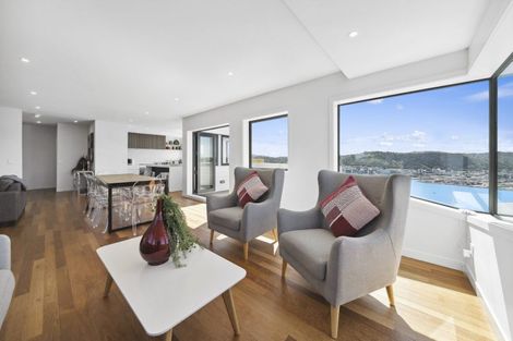 Photo of property in 4 Robieson Lane, Roseneath, Wellington, 6011