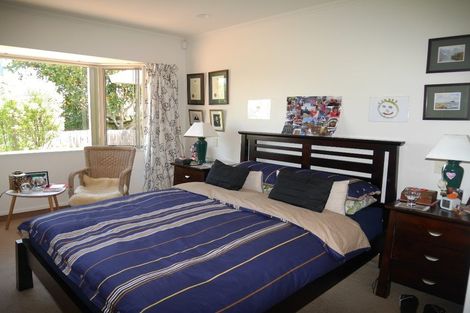 Photo of property in 127 Guildford Drive, Paraparaumu Beach, Paraparaumu, 5032