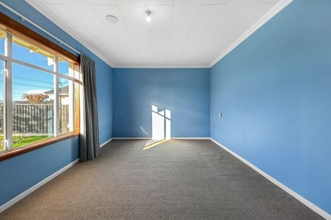 Photo of property in 24 Park Street, Winton, 9720